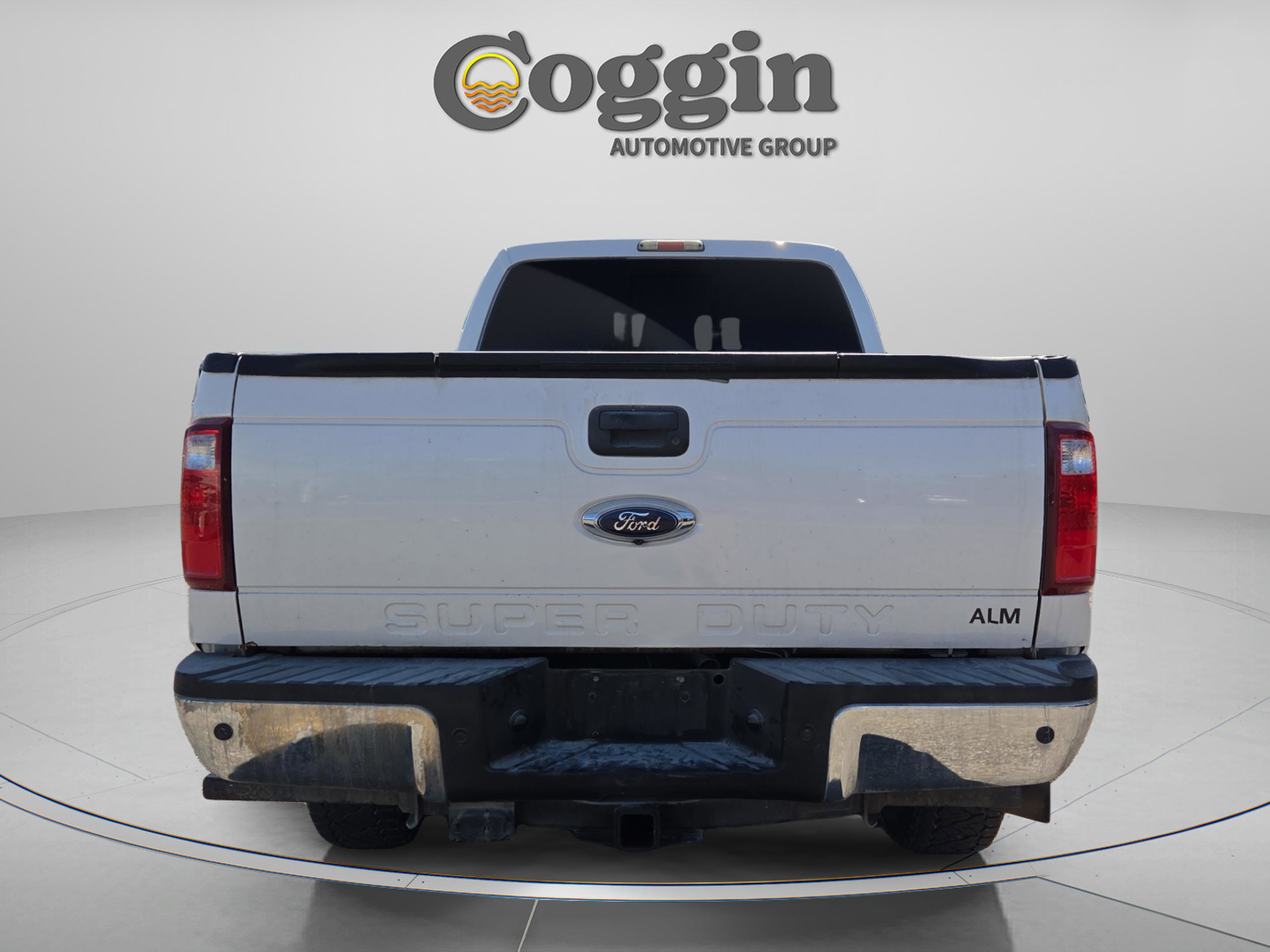 Used 2016 Ford F250 Lariat w/ FX4 Off-Road Package image 4