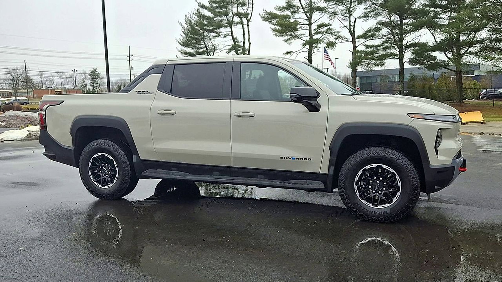 New 2026 Chevrolet Silverado EV Trail Boss w/ Plus Package AWD/4WD image 4