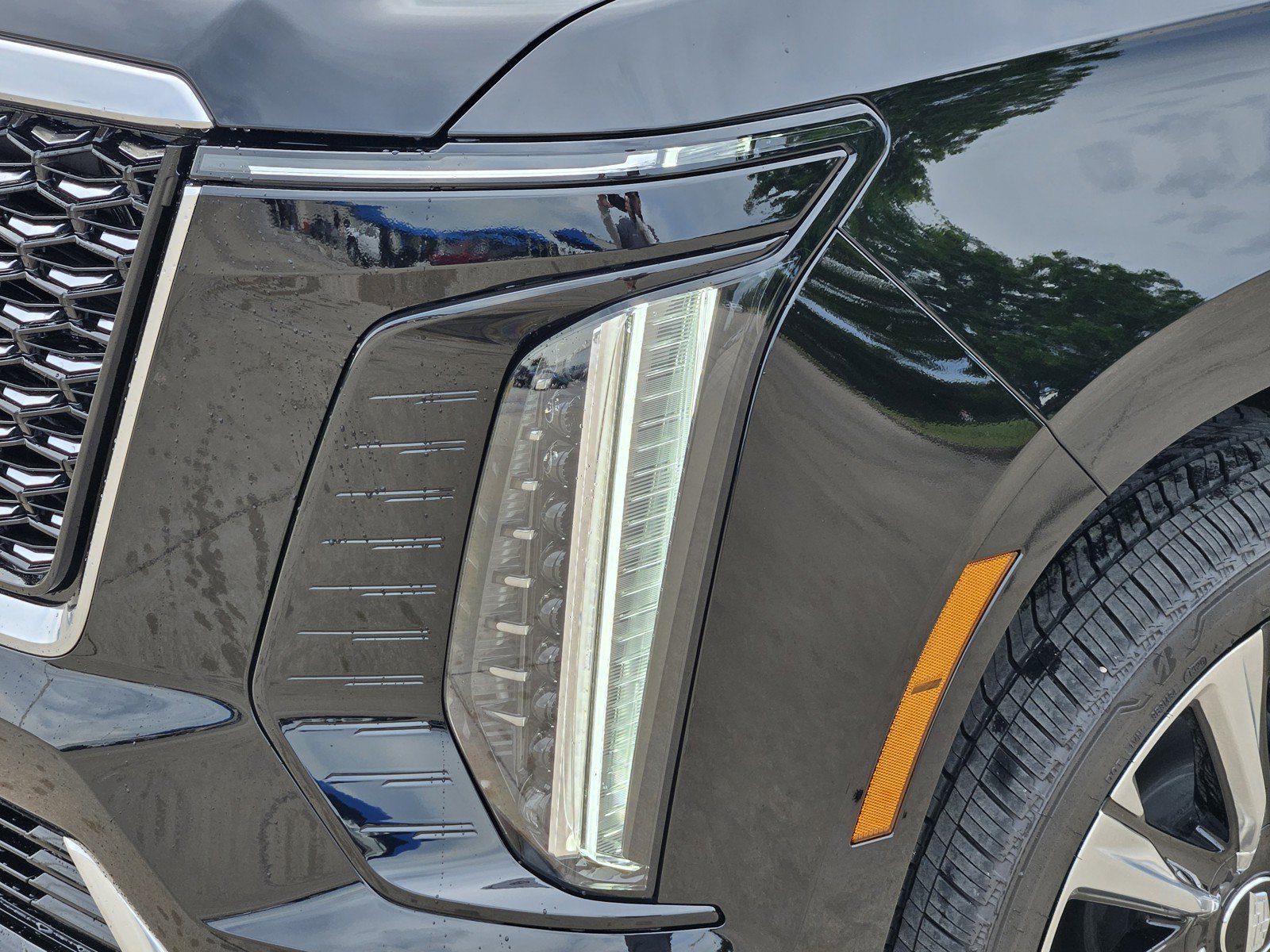 New 2026 Cadillac Escalade Luxury w/ Touring Package AWD/4WD image 5