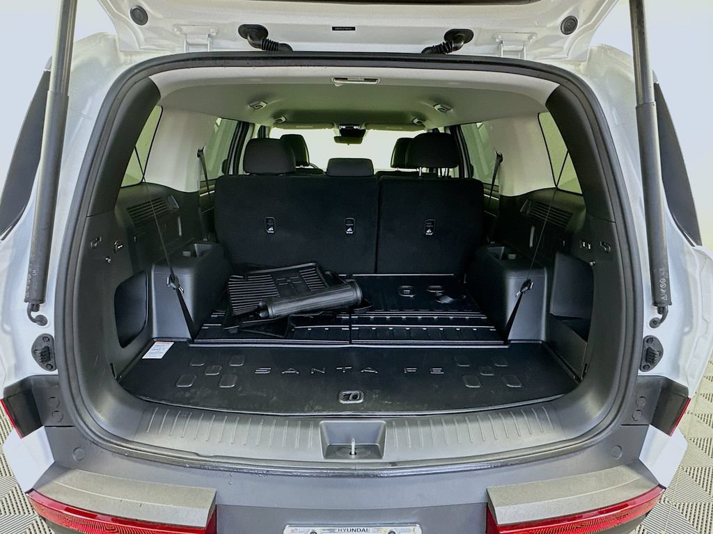 Certified 2026 Hyundai Santa Fe SE FWD image 25