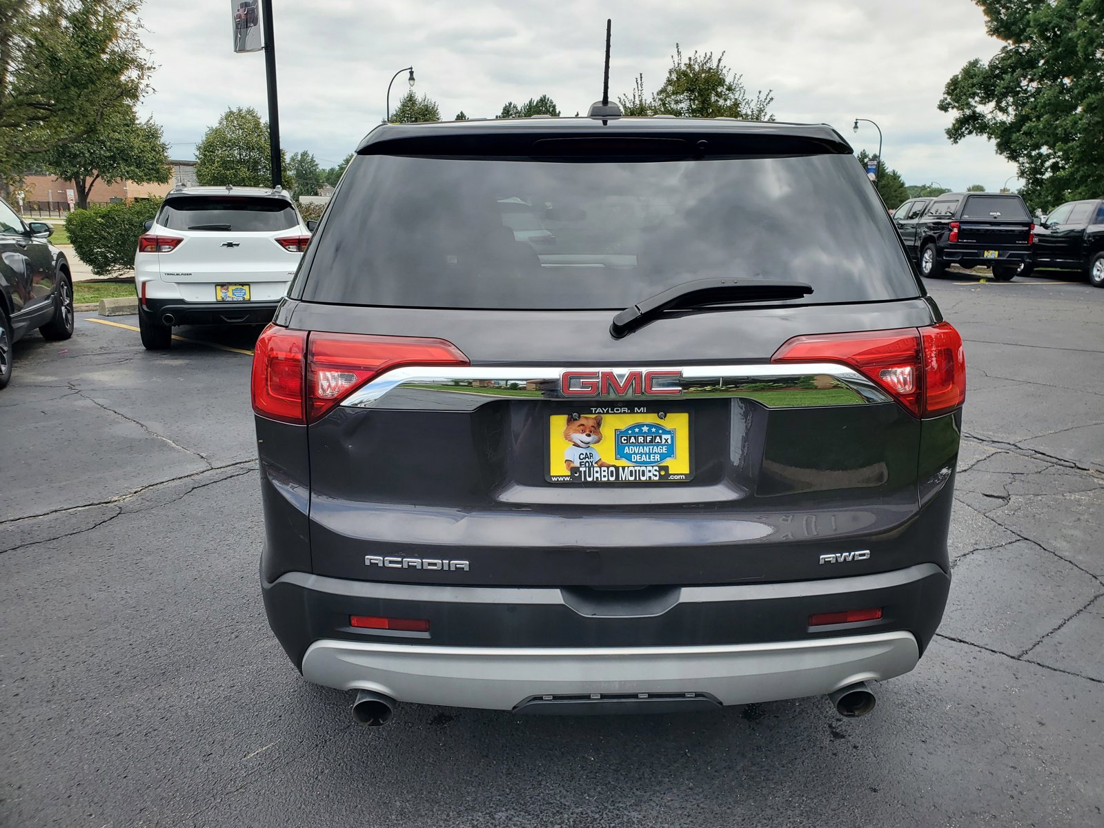 Used 2019 GMC Acadia SLE image 6