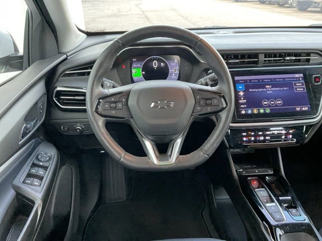 Used 2022 Chevrolet Bolt EUV LT w/ Convenience Package image 17