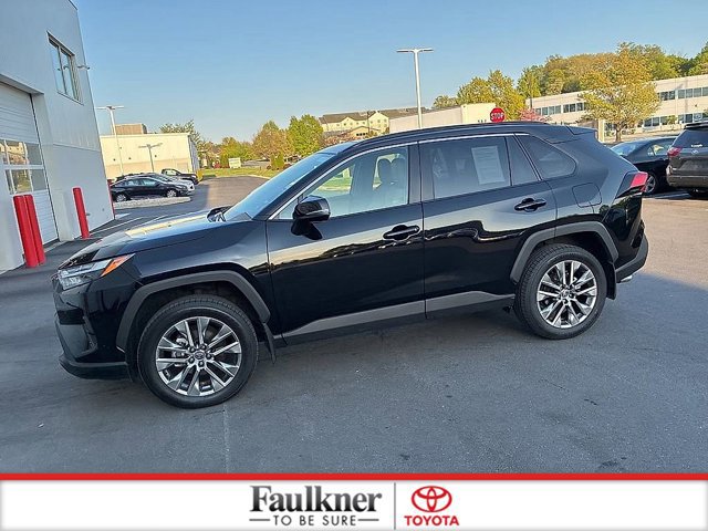 Certified 2022 Toyota RAV4 XLE Premium AWD/4WD image 22