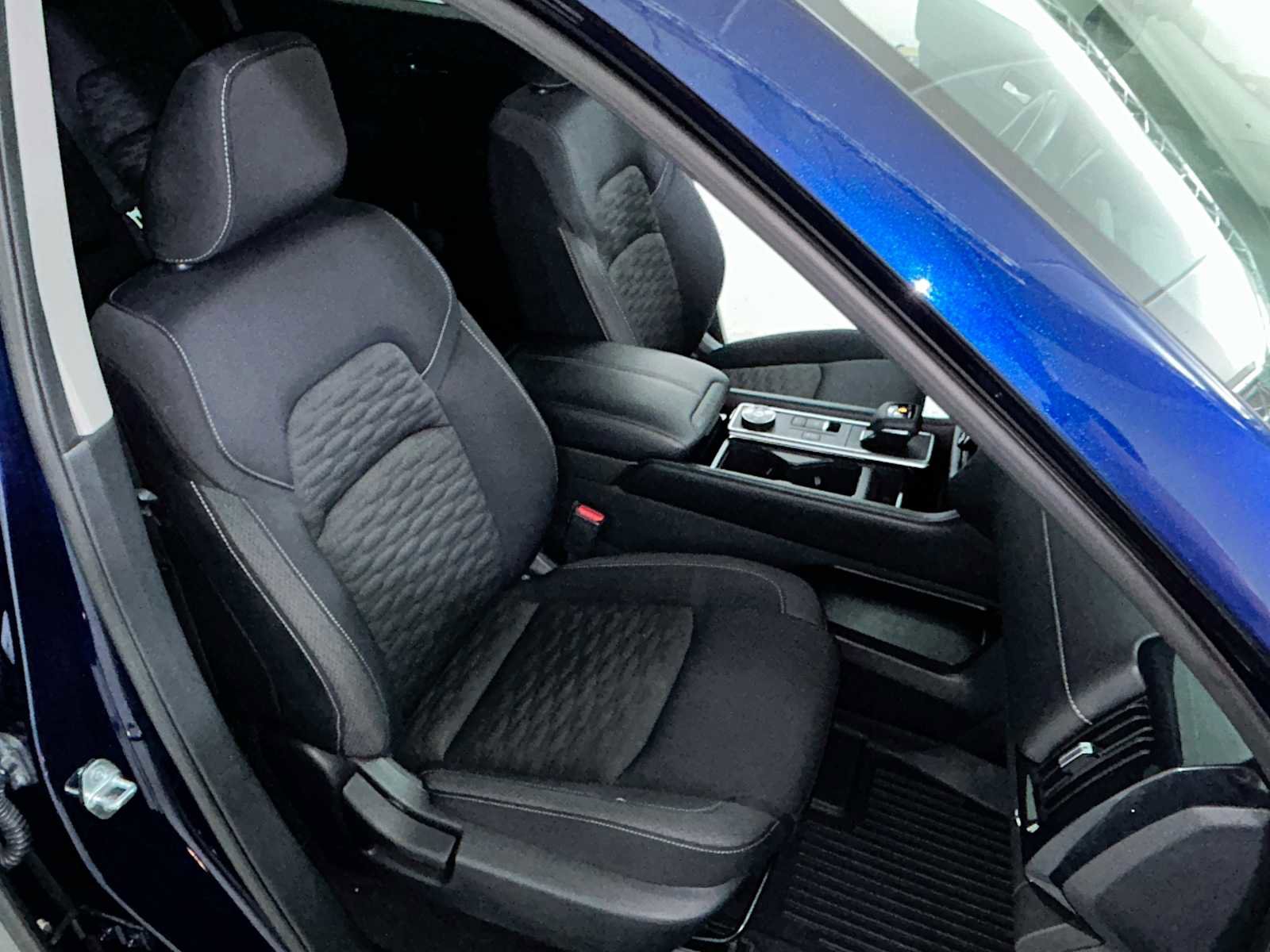 Used 2022 Nissan Pathfinder SV image 25