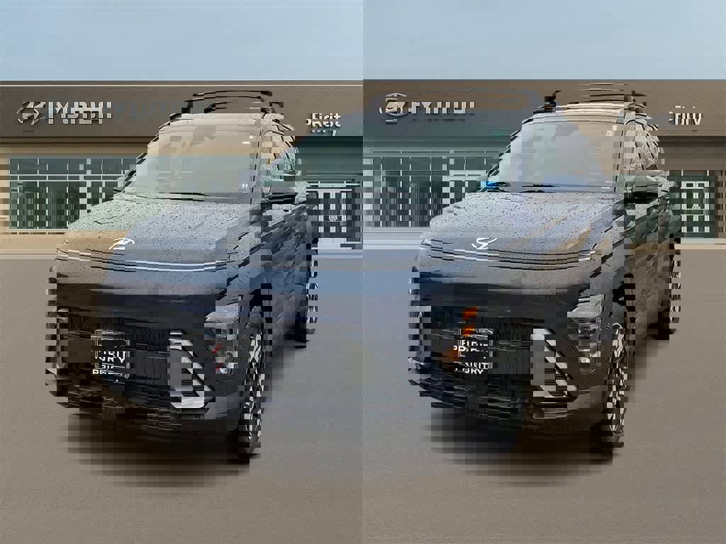 Used 2025 Hyundai Kona SEL image 1