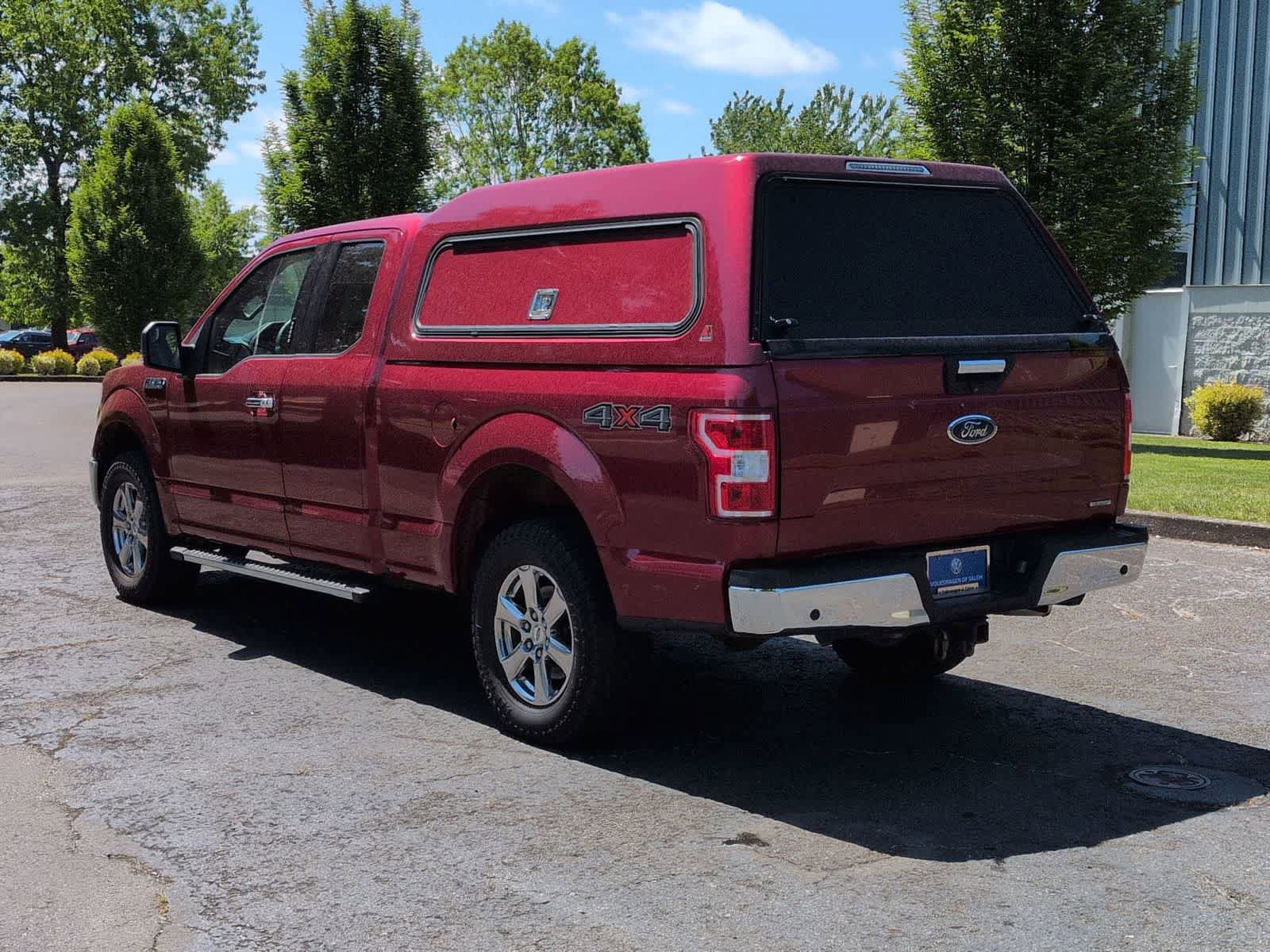 Used 2018 Ford F150 XLT w/ Equipment Group 302A Luxury AWD/4WD image 4