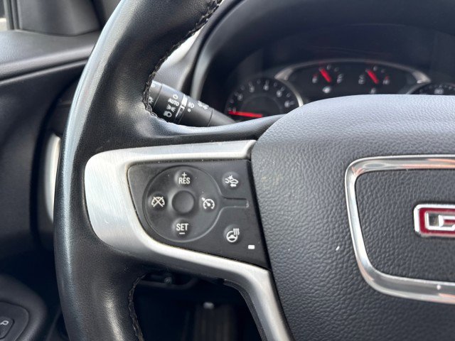 Used 2023 GMC Terrain SLT w/ Tech Package image 28