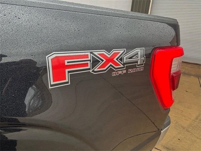 Used 2022 Ford F150 Lariat w/ Max Trailer Tow Package image 38