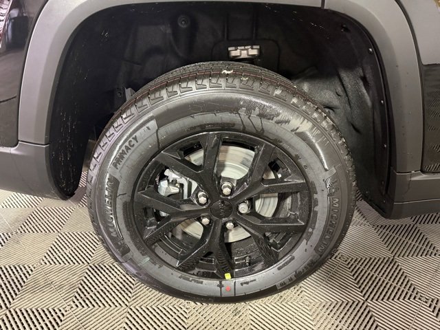 New 2025 Jeep Grand Cherokee L Altitude image 22