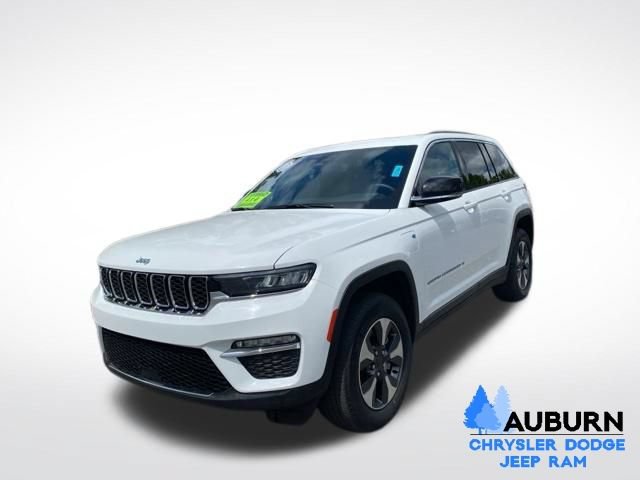 Used 2024 Jeep Grand Cherokee Limited 4xe AWD/4WD image 3