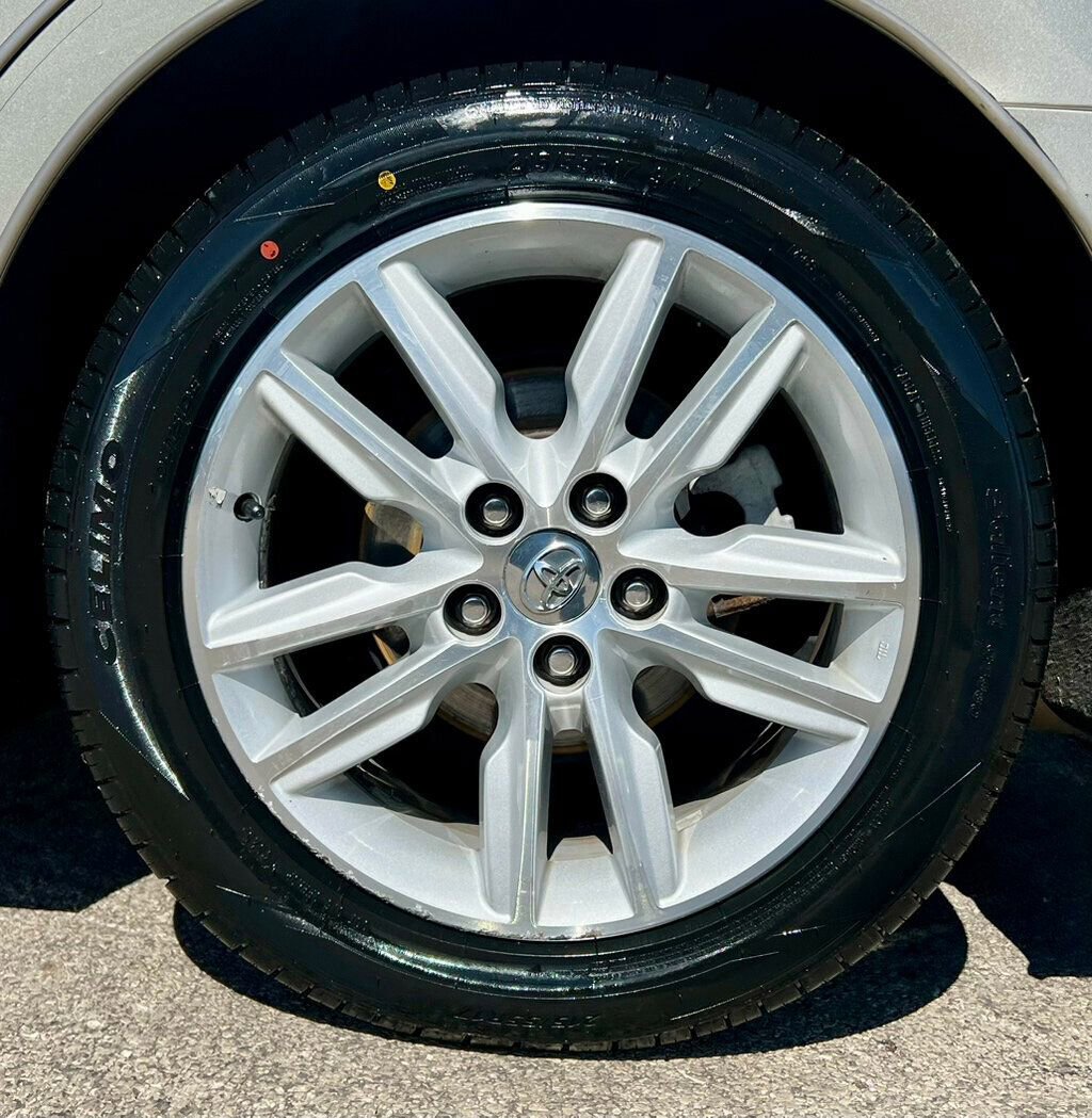 Used 2014 Toyota Avalon XLE Premium image 28