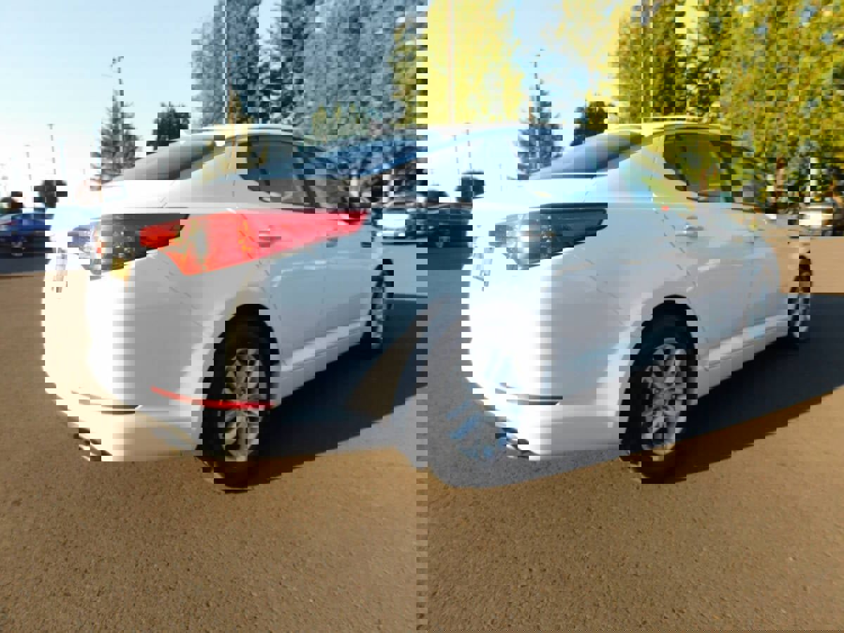 Used 2013 Kia Optima LX w/ Technology Pkg image 2