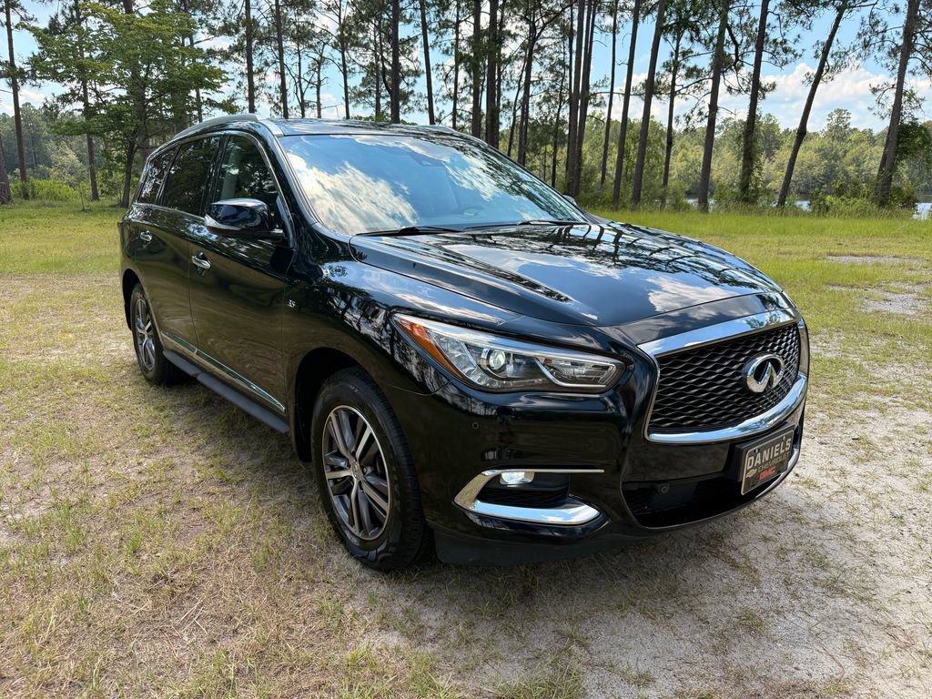 Used 2019 INFINITI QX60 Luxe w/ Essential Package AWD/4WD image 7