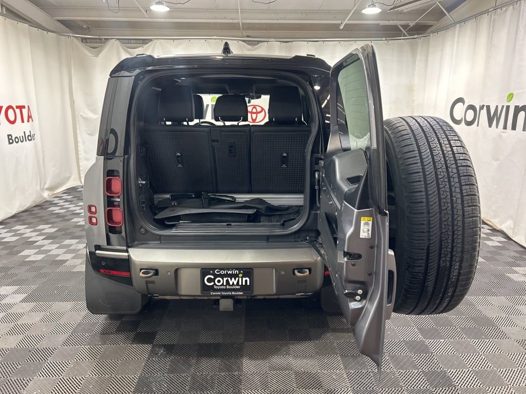 Used 2022 Land Rover Defender 90 X-Dynamic SE image 15