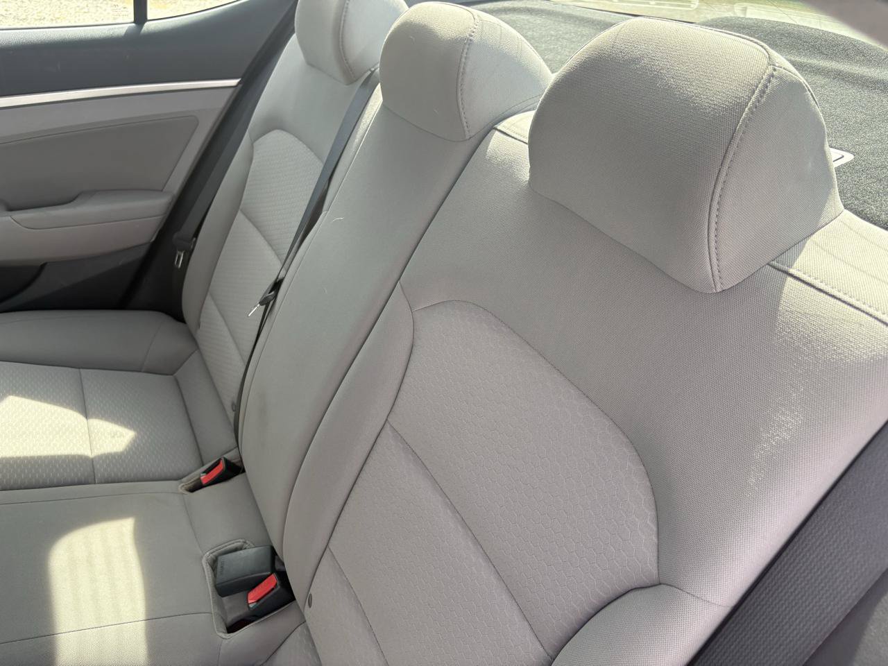 Used 2020 Hyundai Elantra SEL FWD image 29