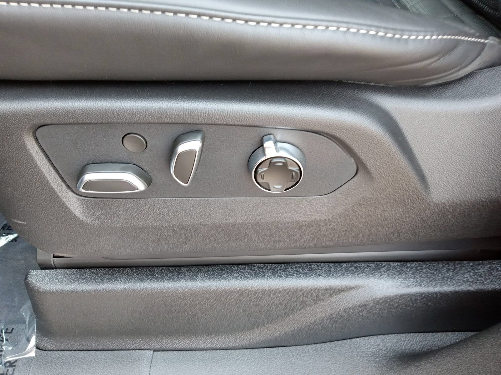 Certified 2026 Cadillac Escalade V AWD/4WD image 20