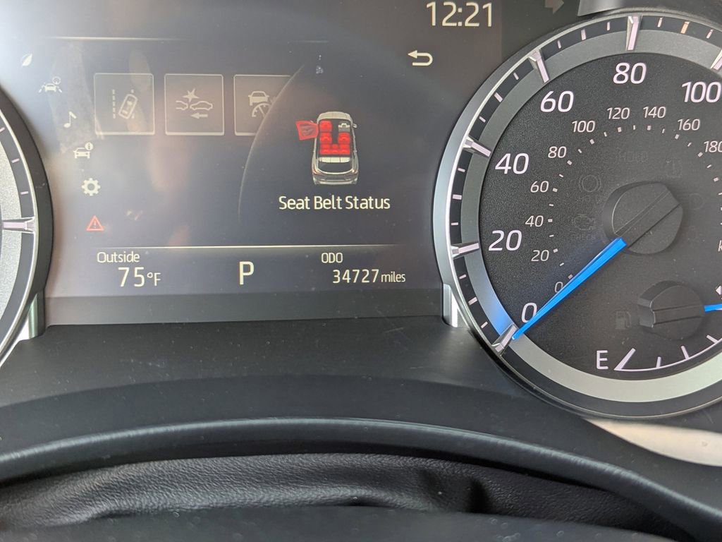 Used 2023 Toyota Highlander Bronze Edition image 31