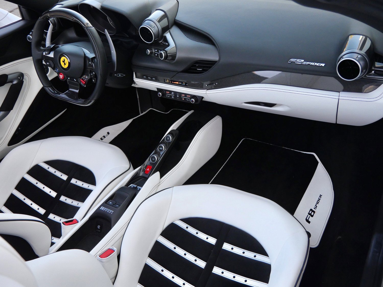 Used 2022 Ferrari F8 Tributo image 27