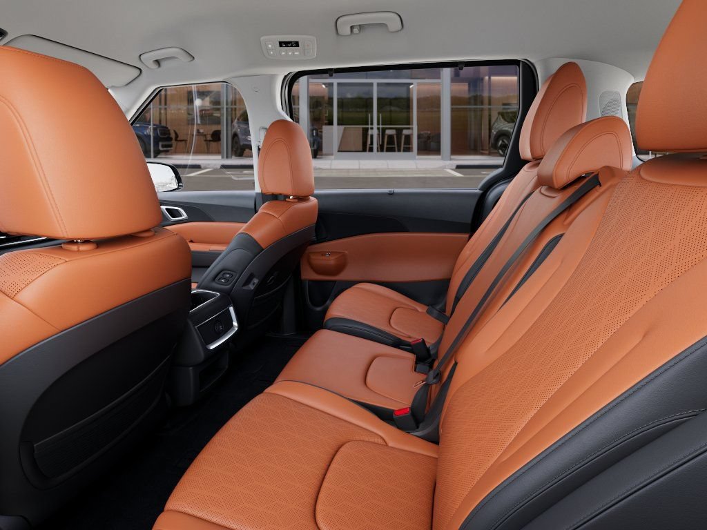 New 2026 Kia Carnival EX FWD image 19
