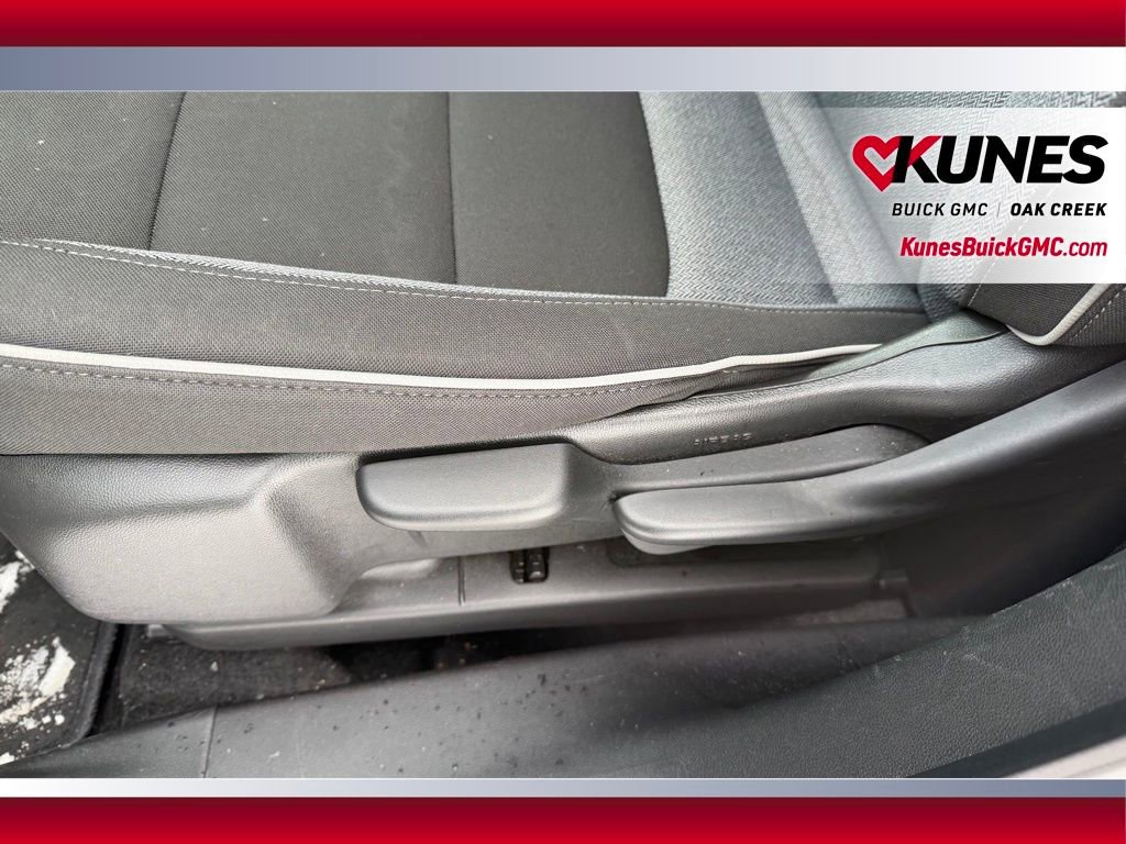 Used 2025 Chevrolet TrailBlazer LT image 11