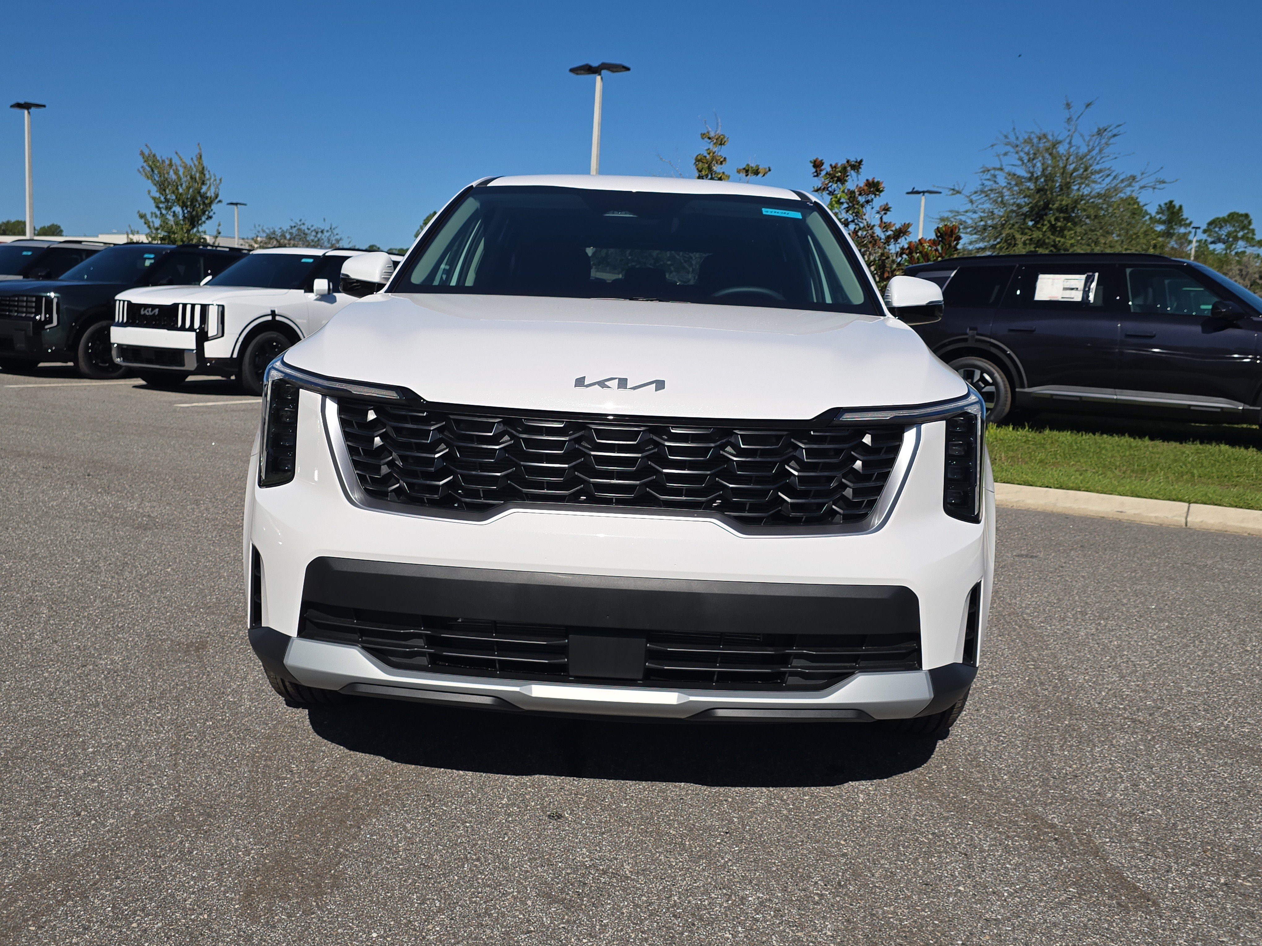 New 2026 Kia Sorento LX FWD image 3