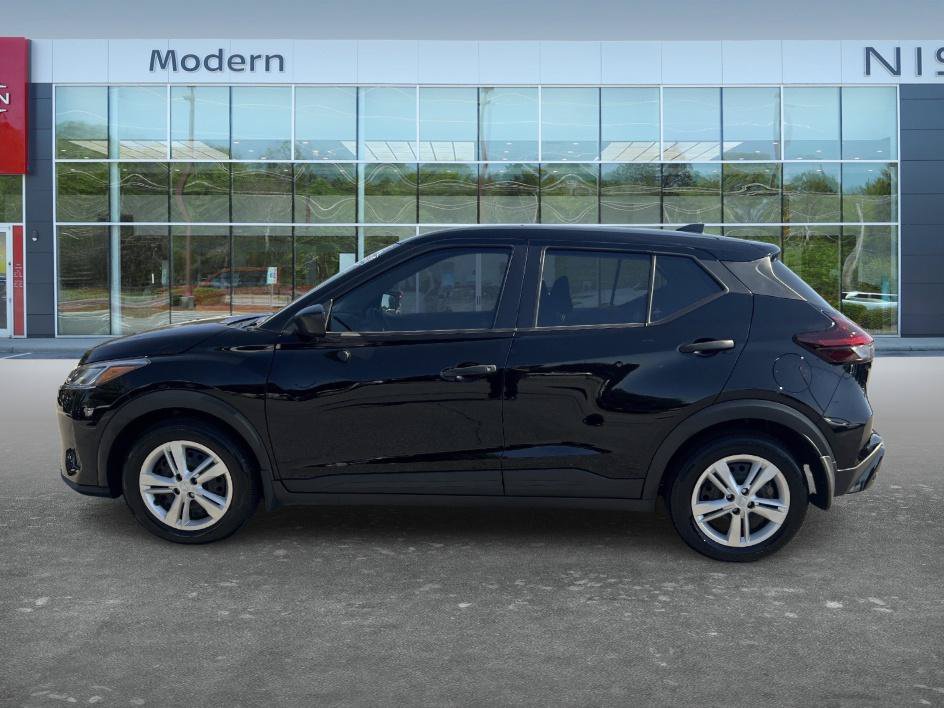 Certified 2025 Nissan Kicks Play S FWD image 8
