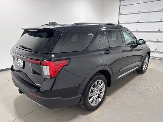 New 2025 Ford Explorer Active w/ Active Comfort Package image 4