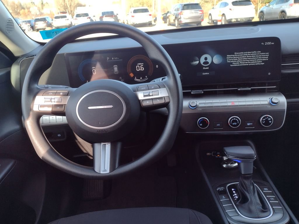 Used 2024 Hyundai Kona SE image 24