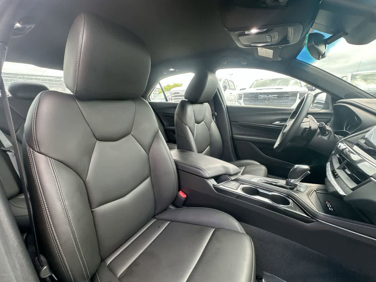 Used 2023 Cadillac CT4 Luxury RWD image 27