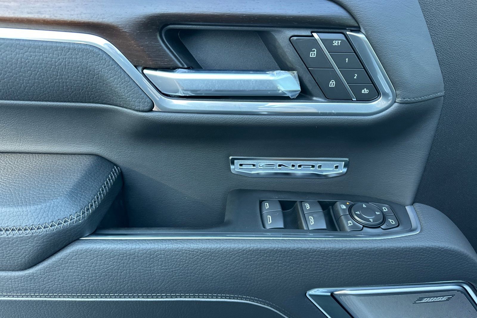 New 2026 GMC Sierra 1500 Denali w/ Technology Package image 9