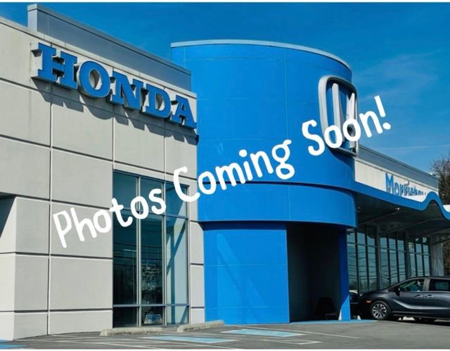 Used 2016 Chevrolet Malibu LT w/ Leather Package FWD image 1