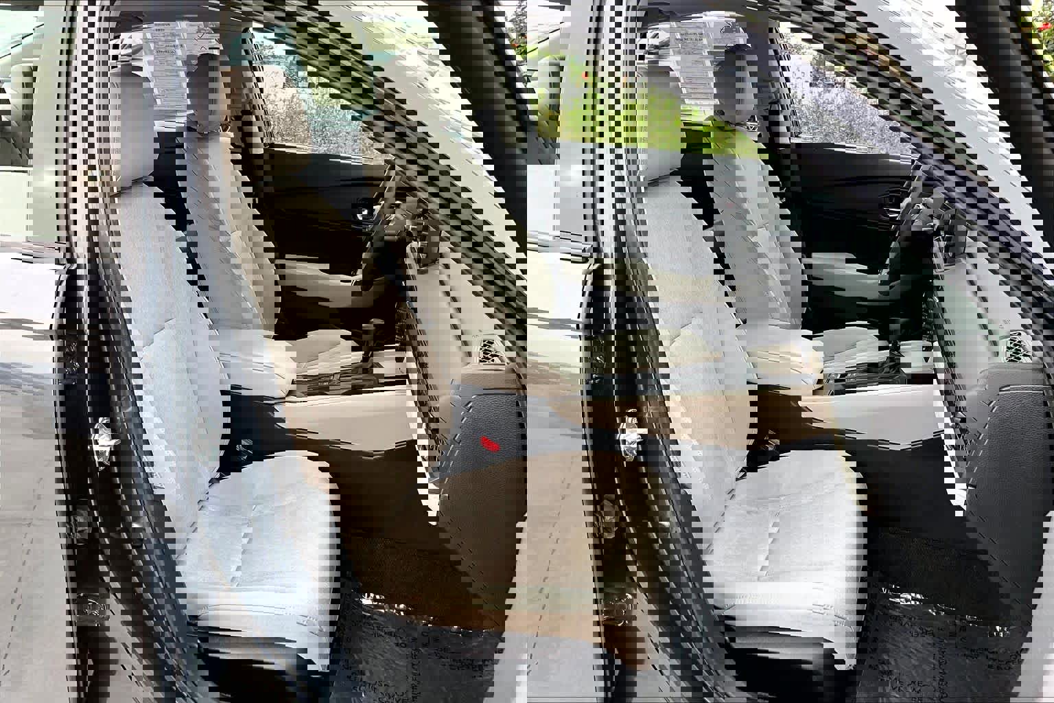 Used 2023 Honda Accord EX image 15