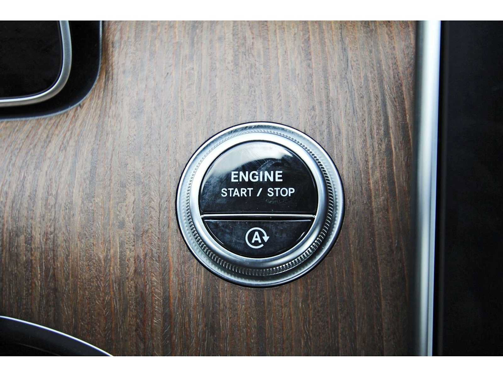 Used 2024 Mercedes-Benz C 300 Sedan image 23