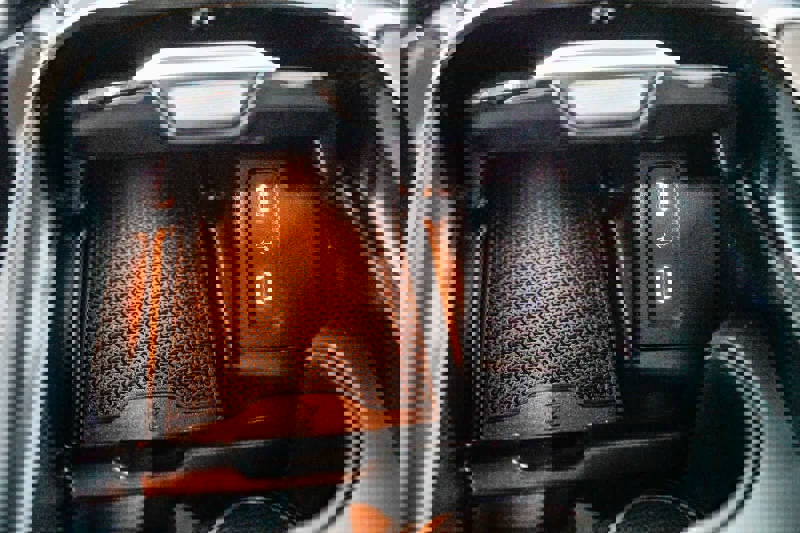 Certified 2025 Mercedes-Benz GLC 350e 4MATIC image 21