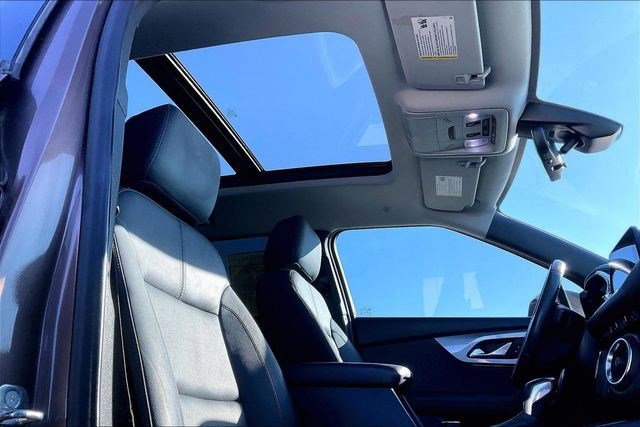 Used 2019 Chevrolet Blazer LT w/ Sun and Wheels Package image 27