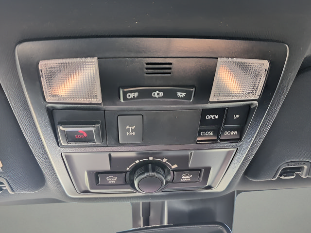Used 2020 Toyota Tacoma TRD Off-Road w/ TRD Premium Off Road Package AWD/4WD image 15