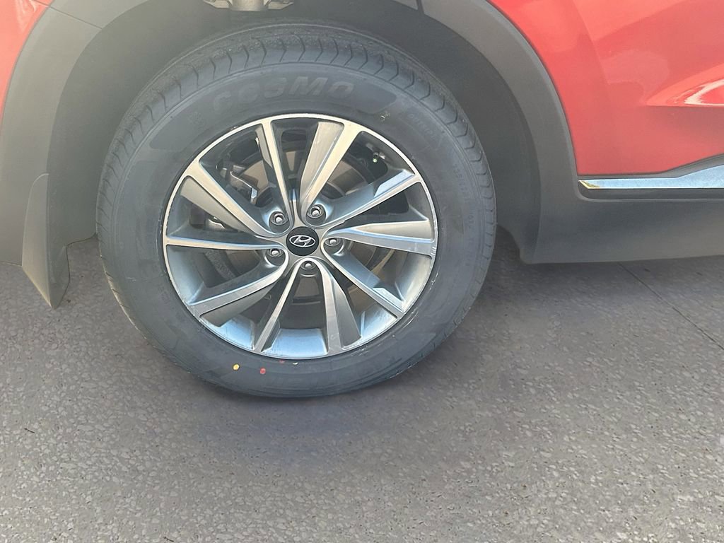 Used 2019 Hyundai Santa Fe FWD image 32