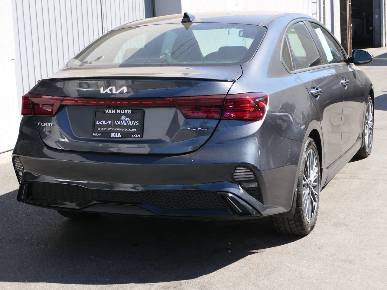 Used 2023 Kia Forte GT-Line w/ GT-Line Premium Package FWD image 3