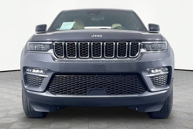 Used 2023 Jeep Grand Cherokee Limited AWD/4WD image 2