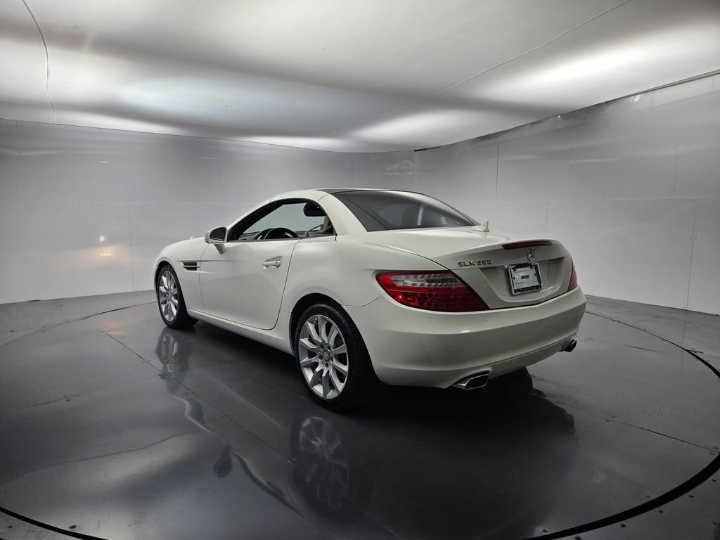 Used 2016 Mercedes-Benz SLK 300 image 43
