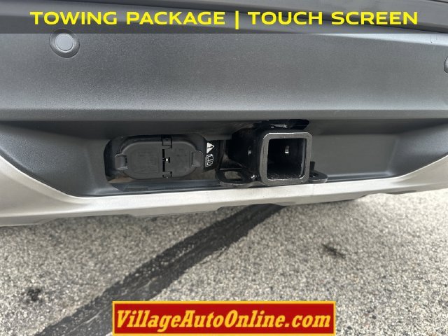 Used 2021 Ford Explorer Platinum w/ Equipment Group 601A AWD/4WD image 3
