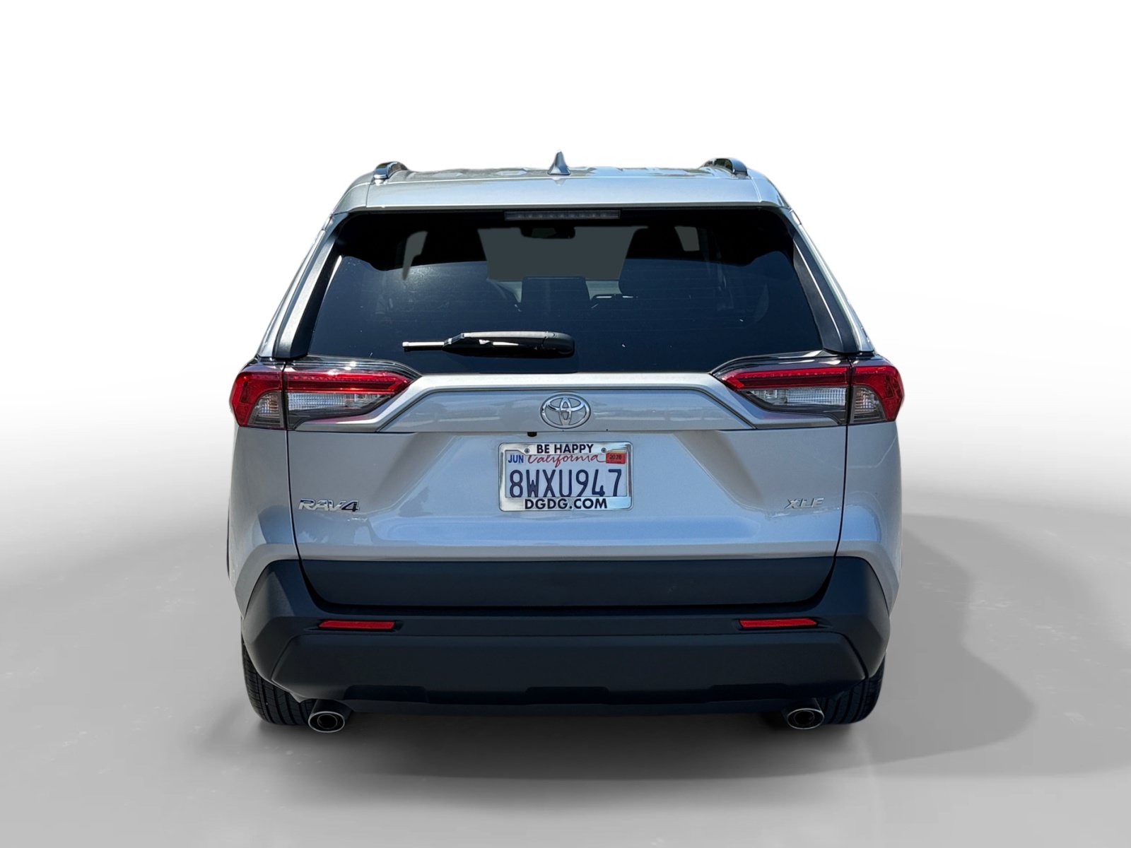 Used 2021 Toyota RAV4 XLE w/ Convenience Package FWD image 4