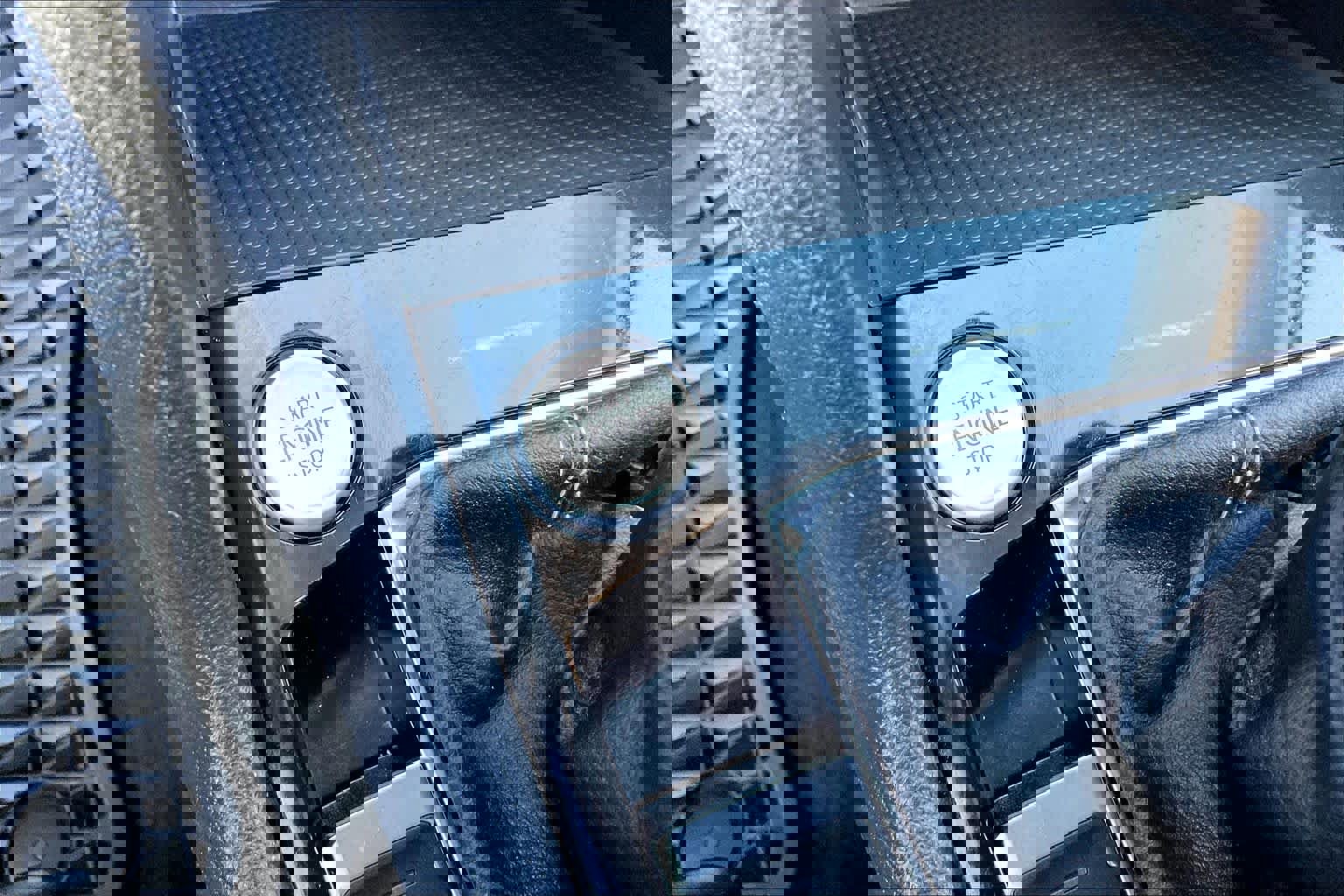 Used 2024 Volkswagen Taos S FWD image 30