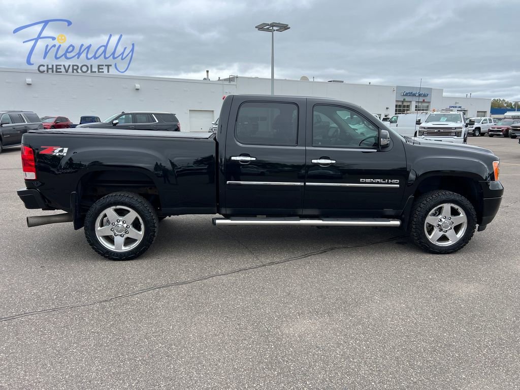 Used 2013 GMC Sierra 2500 Denali w/ Suspension Package, Off-Road AWD/4WD image 8