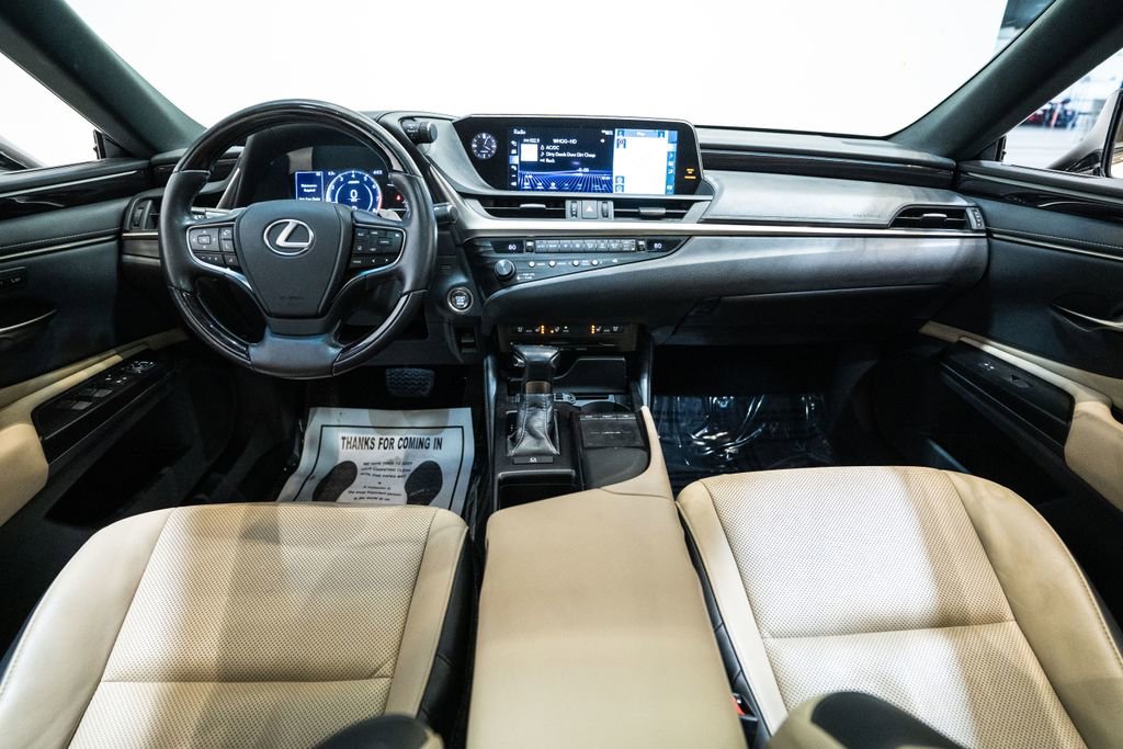 Used 2020 Lexus ES 350 w/ Premium Package FWD image 4