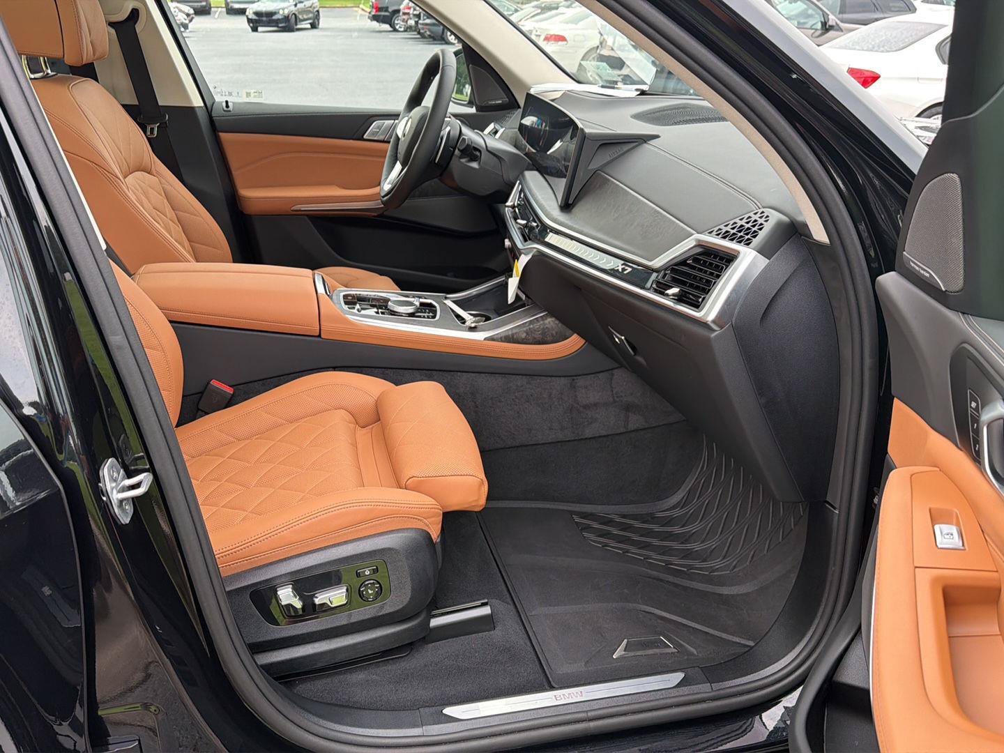 Used 2026 BMW X7 xDrive40i AWD/4WD image 15