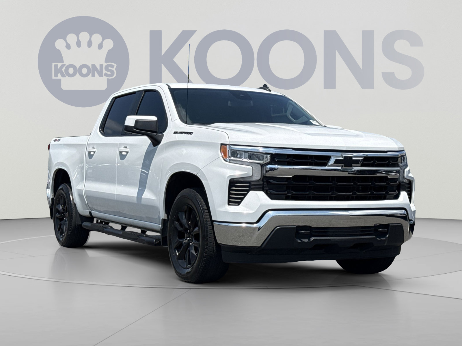 Used 2023 Chevrolet Silverado 1500 LT AWD/4WD image 10
