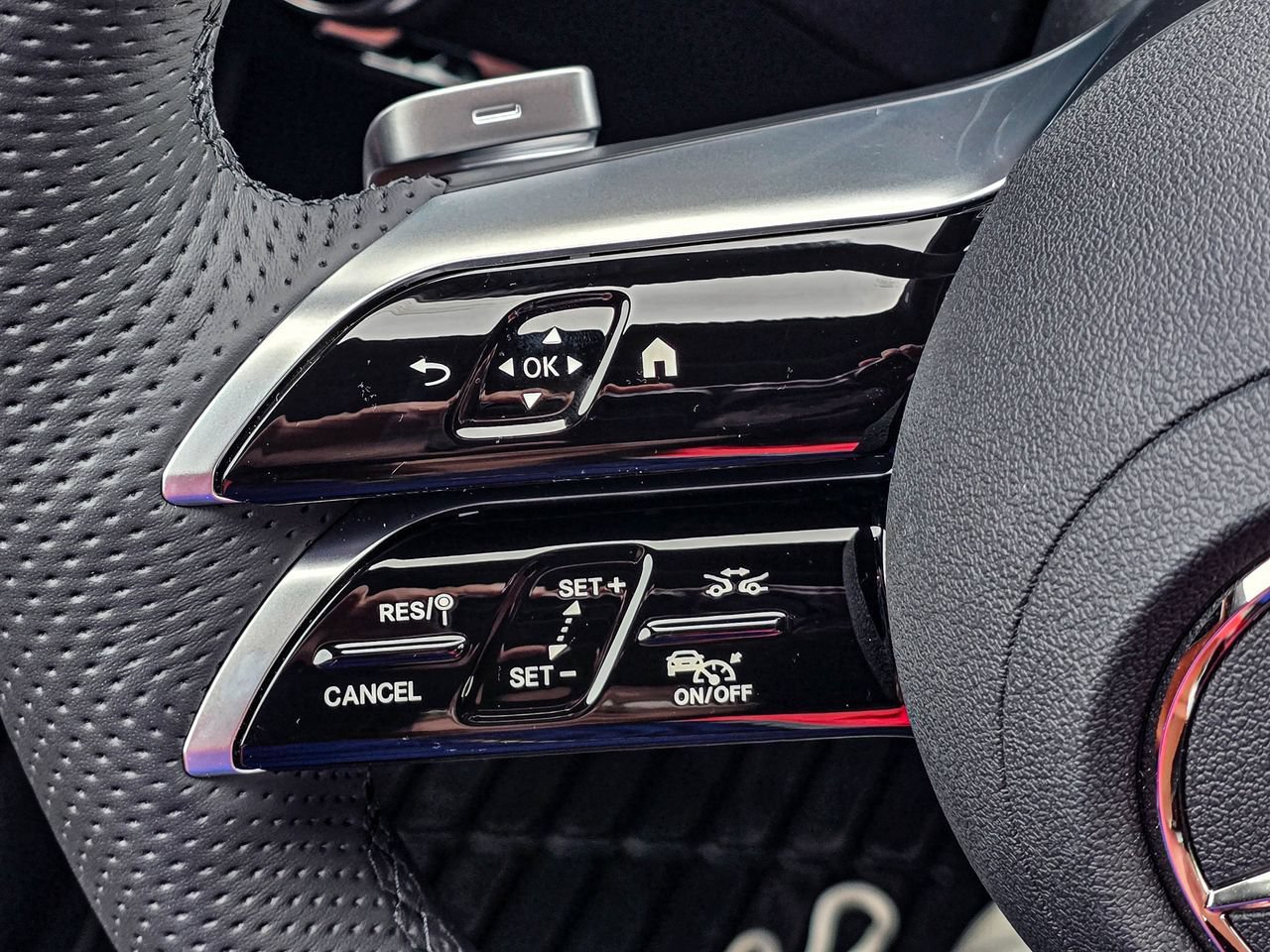 New 2026 Mercedes-Benz C 300 4MATIC Sedan image 20