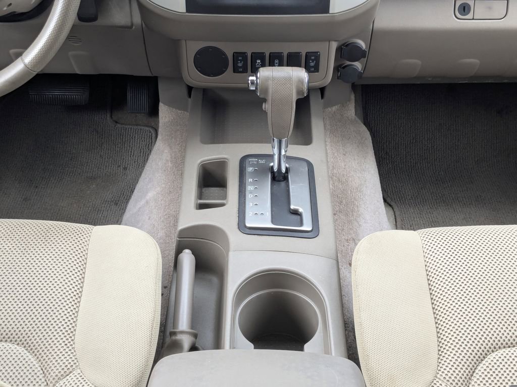 Used 2015 Nissan Frontier SV w/ SV Value Truck Package RWD image 21