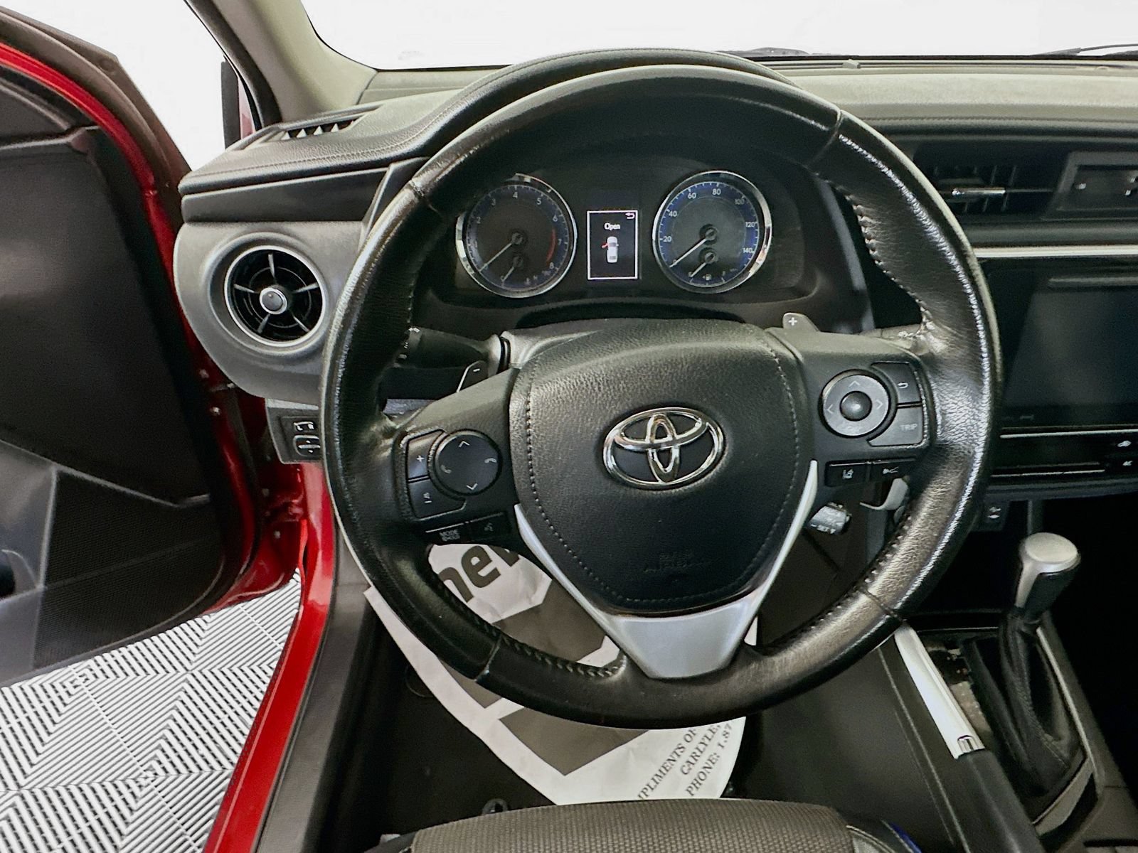 Used 2019 Toyota Corolla SE FWD image 11